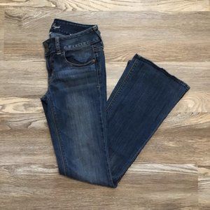 American Eagle Artist Super Stretch Low Rise Bootcut Jeans 6